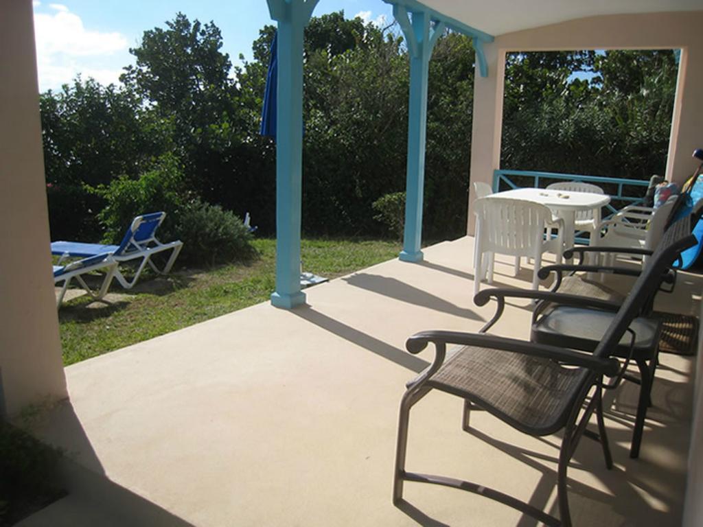 Grape Bay Cottages Mount Pleasant Room photo