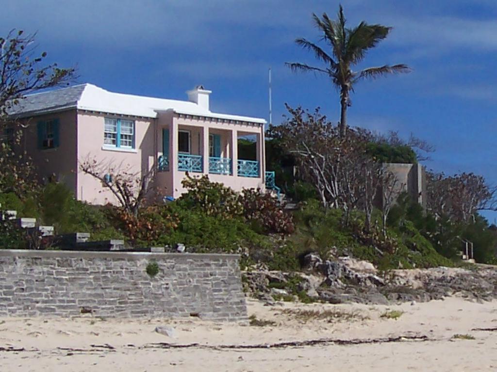 Grape Bay Cottages Mount Pleasant Exterior photo